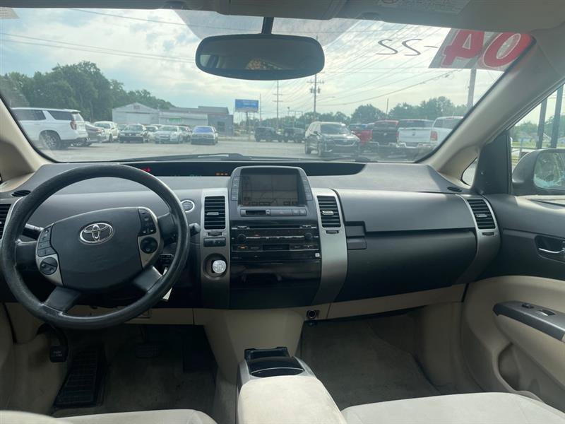 Used 2004 Toyota Prius w/ Pkg 9 FWD image 11