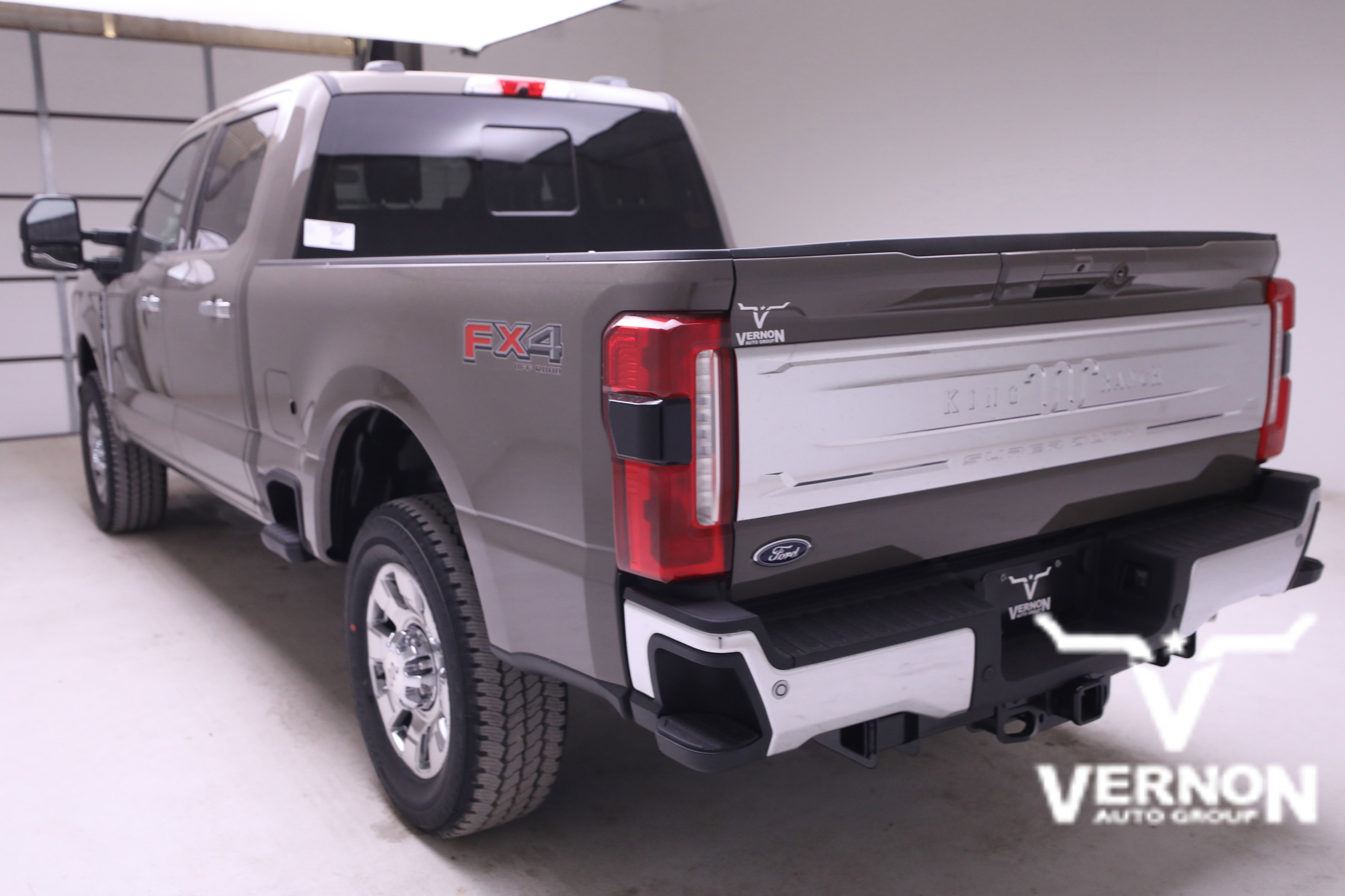 New 2026 Ford F250 King Ranch w/ Chrome Package image 3