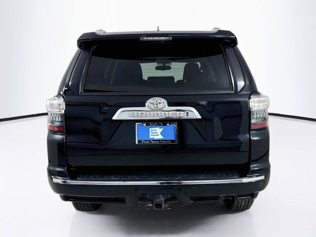 Used 2018 Toyota 4Runner Limited AWD/4WD image 6
