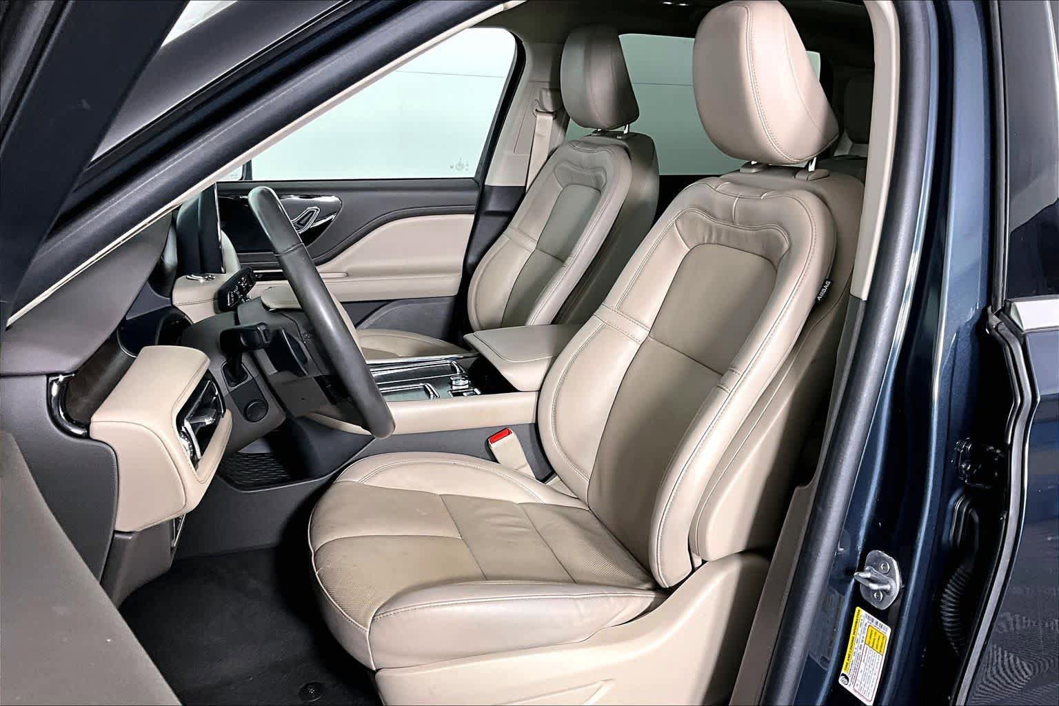 Used 2023 Lincoln Aviator Reserve image 8