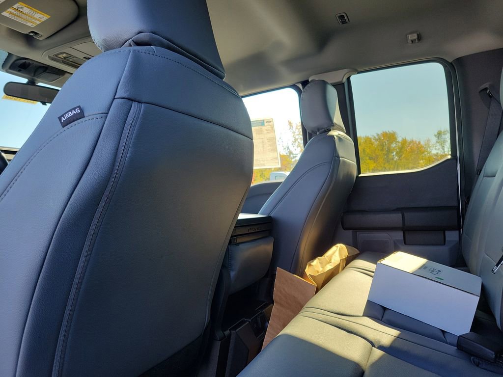 New 2026 Ford F350 XL w/ XL Chrome Package image 15