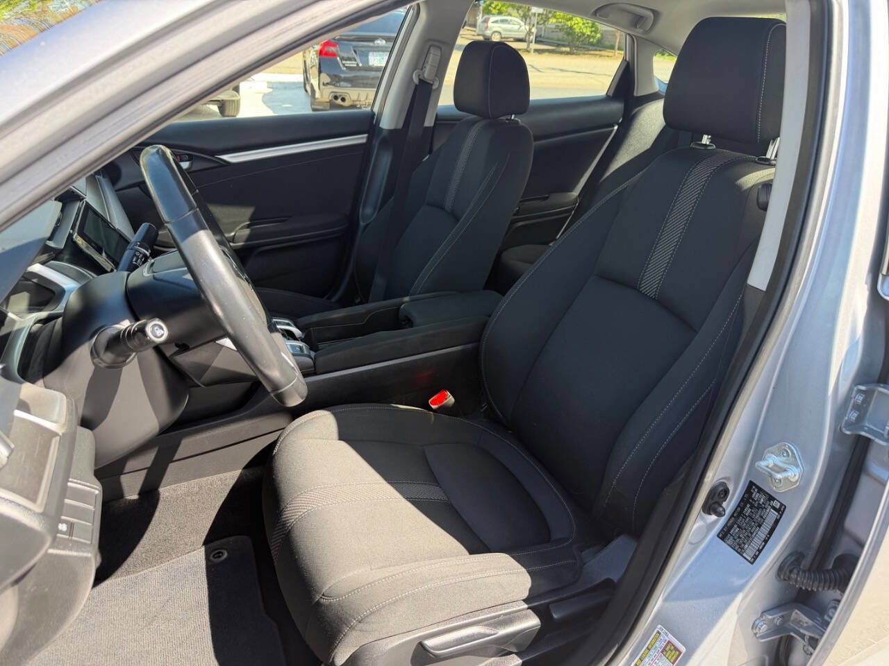 Used 2018 Honda Civic EX-T image 9