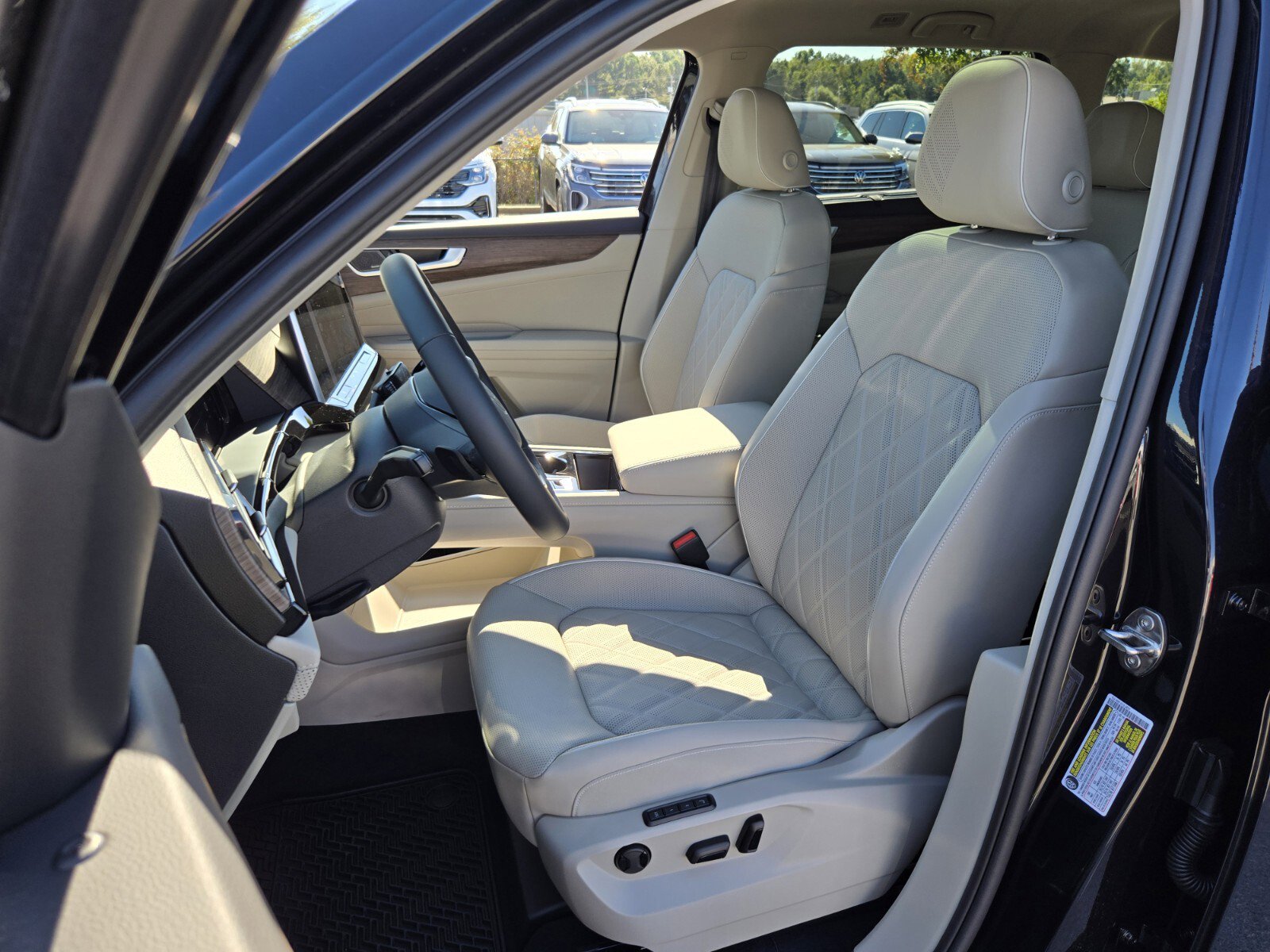 New 2026 Volkswagen Atlas SEL Premium R-Line image 5