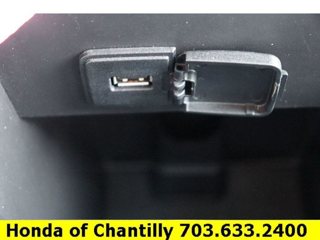 Used 2018 Ford Explorer Limited image 21