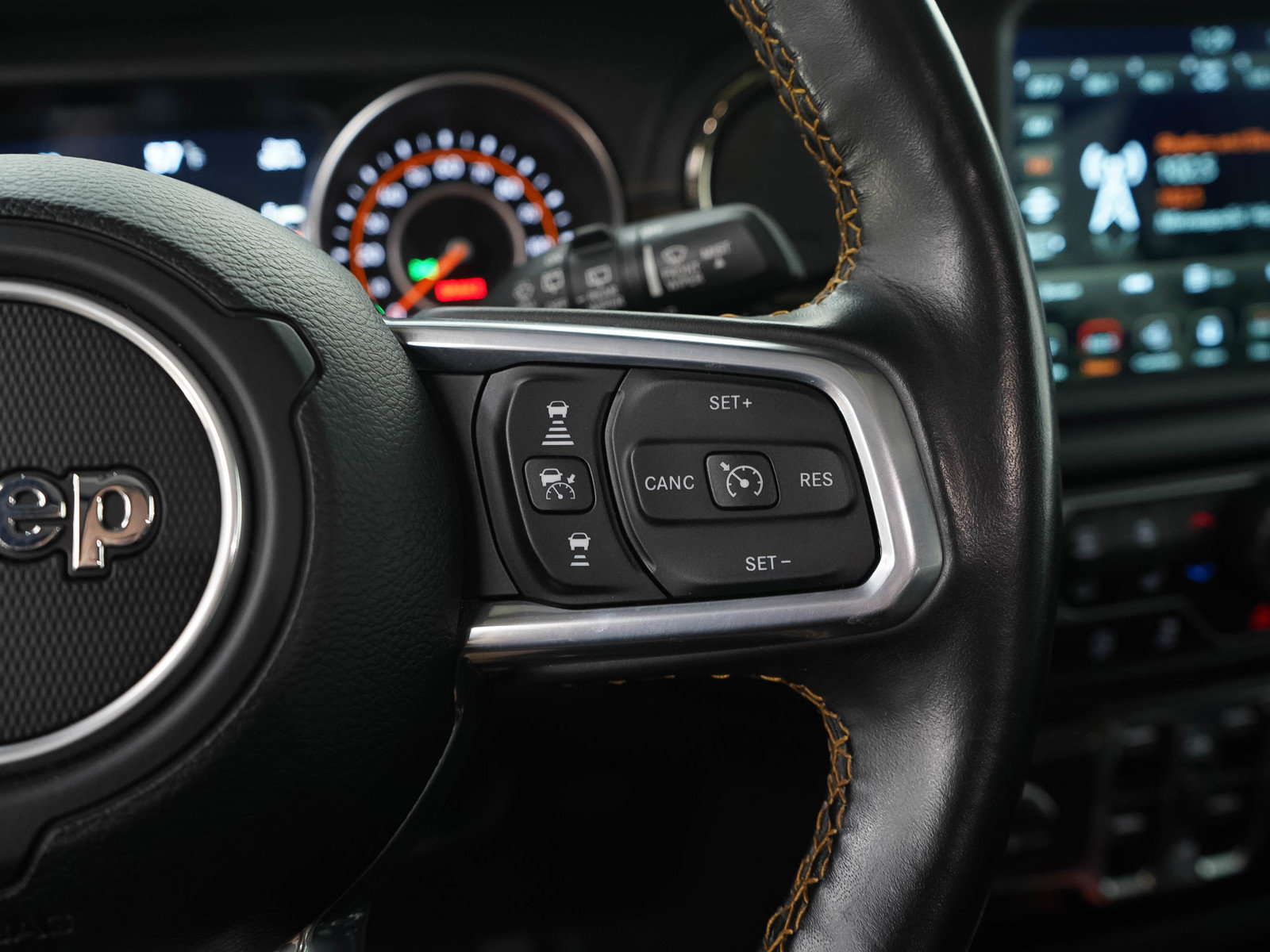 Used 2021 Jeep Wrangler Unlimited Sahara AWD/4WD image 24