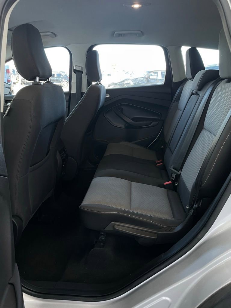 Used 2019 Ford Escape SE image 8