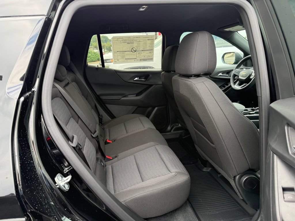 New 2027 Chevrolet Equinox LT w/ Safety and Technology Package AWD/4WD image 15