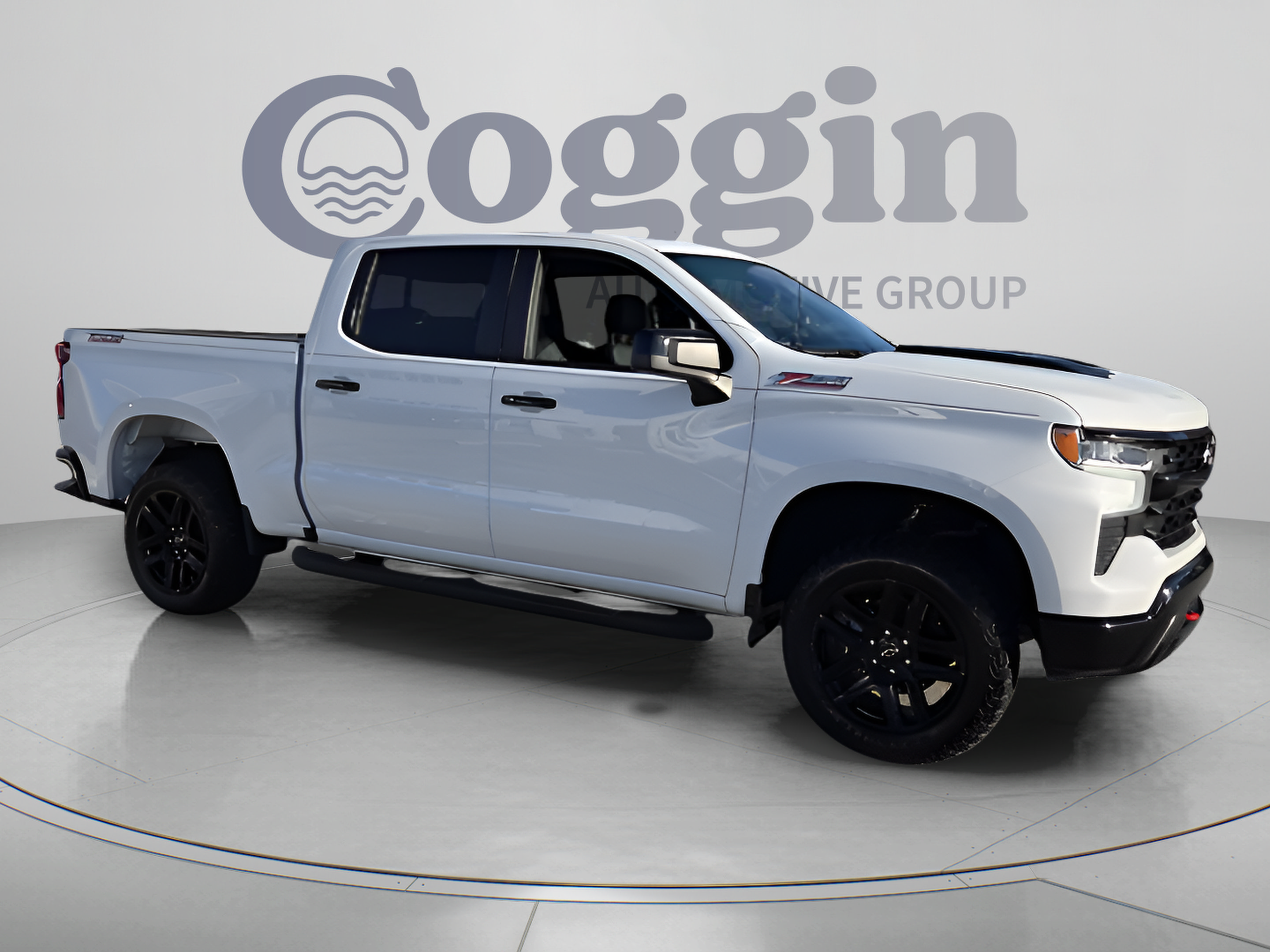 Used 2025 Chevrolet Silverado 1500 LT Trail Boss w/ Convenience Package II AWD/4WD image 7