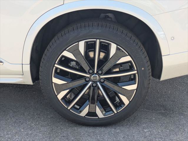 New 2026 Volvo XC90 B6 Plus w/ Protection Package AWD/4WD image 6