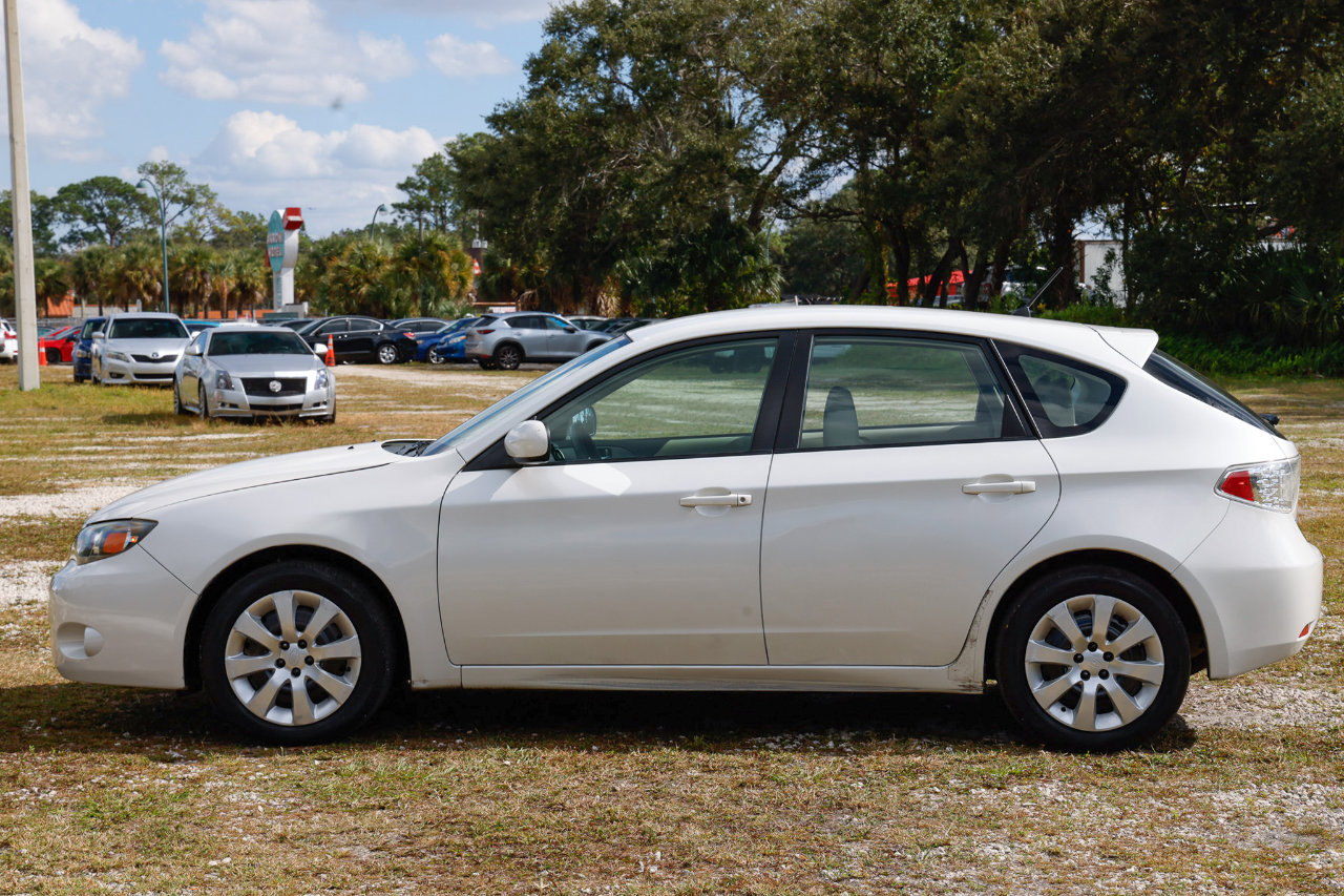 Used 2011 Subaru Impreza 2.5i image 3