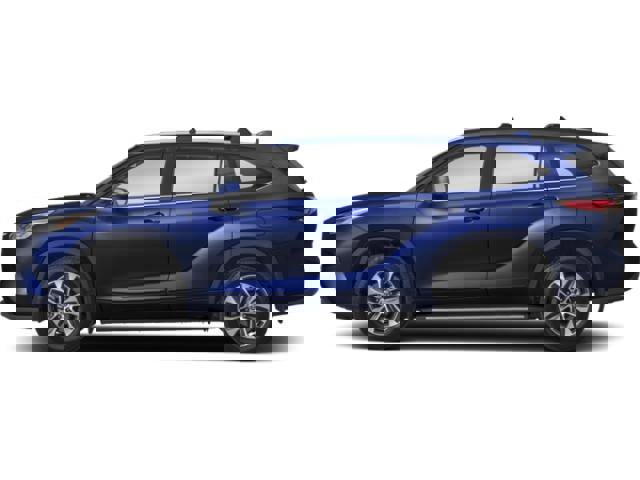 Used 2026 Toyota Highlander XLE image 3