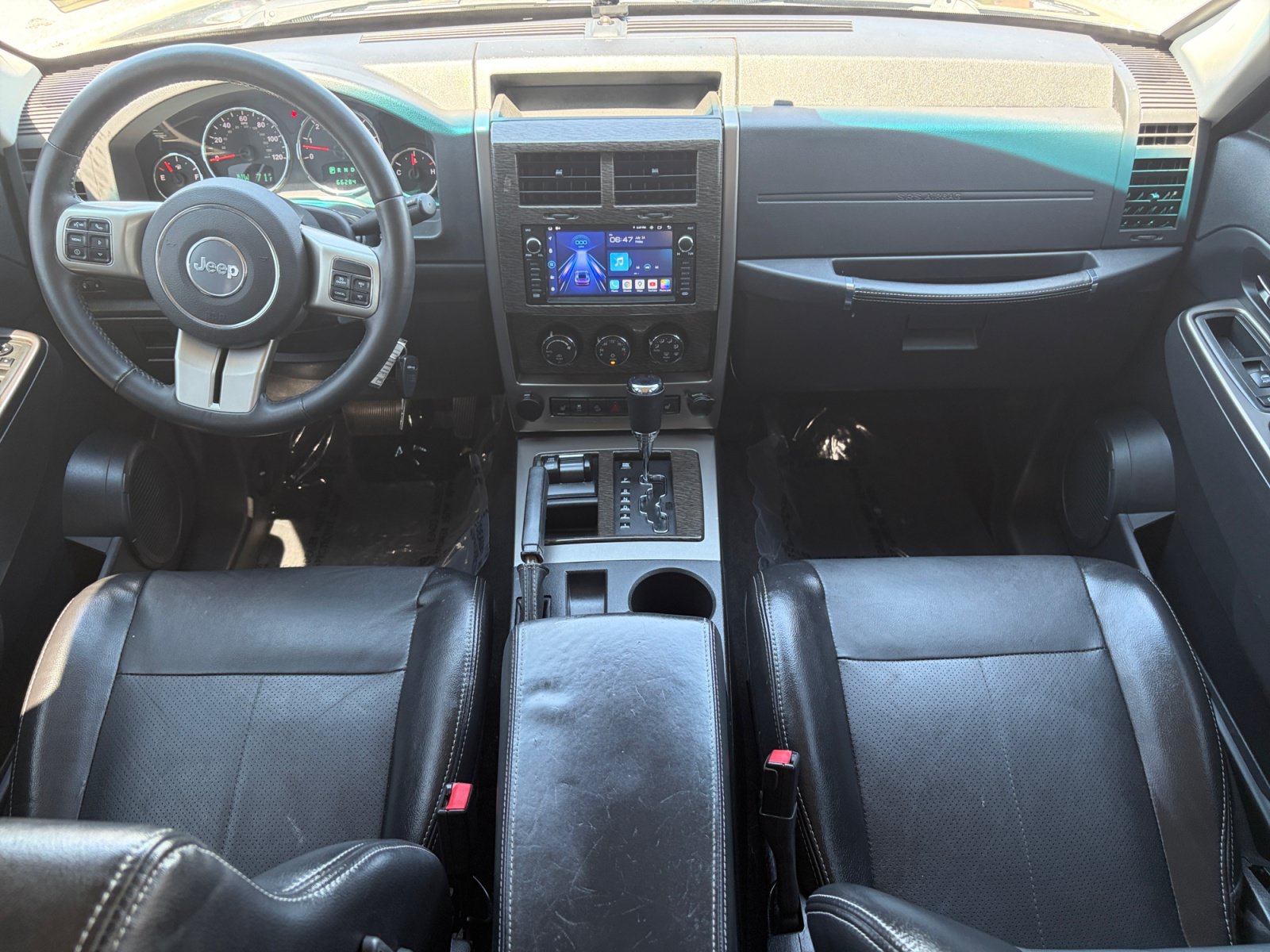 Used 2012 Jeep Liberty Limited Jet w/ Comfort/Convenience Group AWD/4WD image 18
