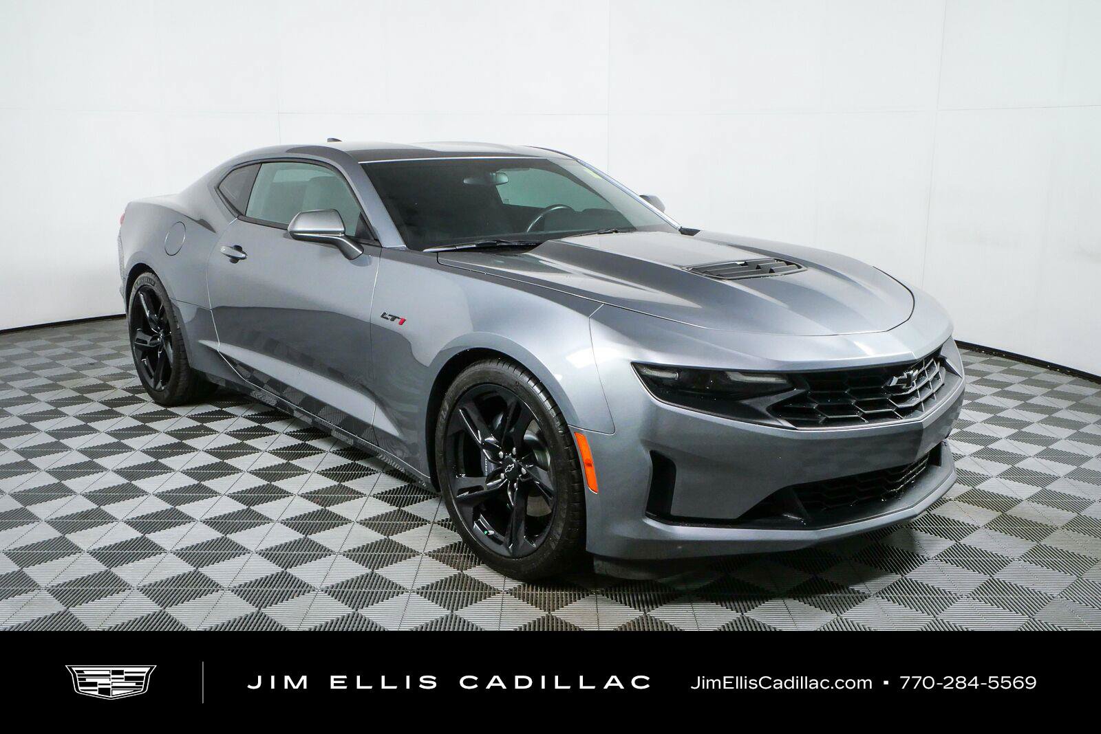 Used 2021 Chevrolet Camaro LT RWD image 1