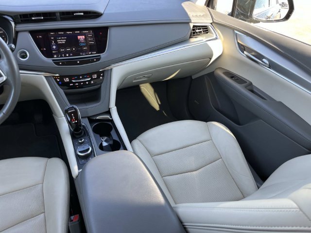 Certified 2021 Cadillac XT5 Premium Luxury FWD image 14