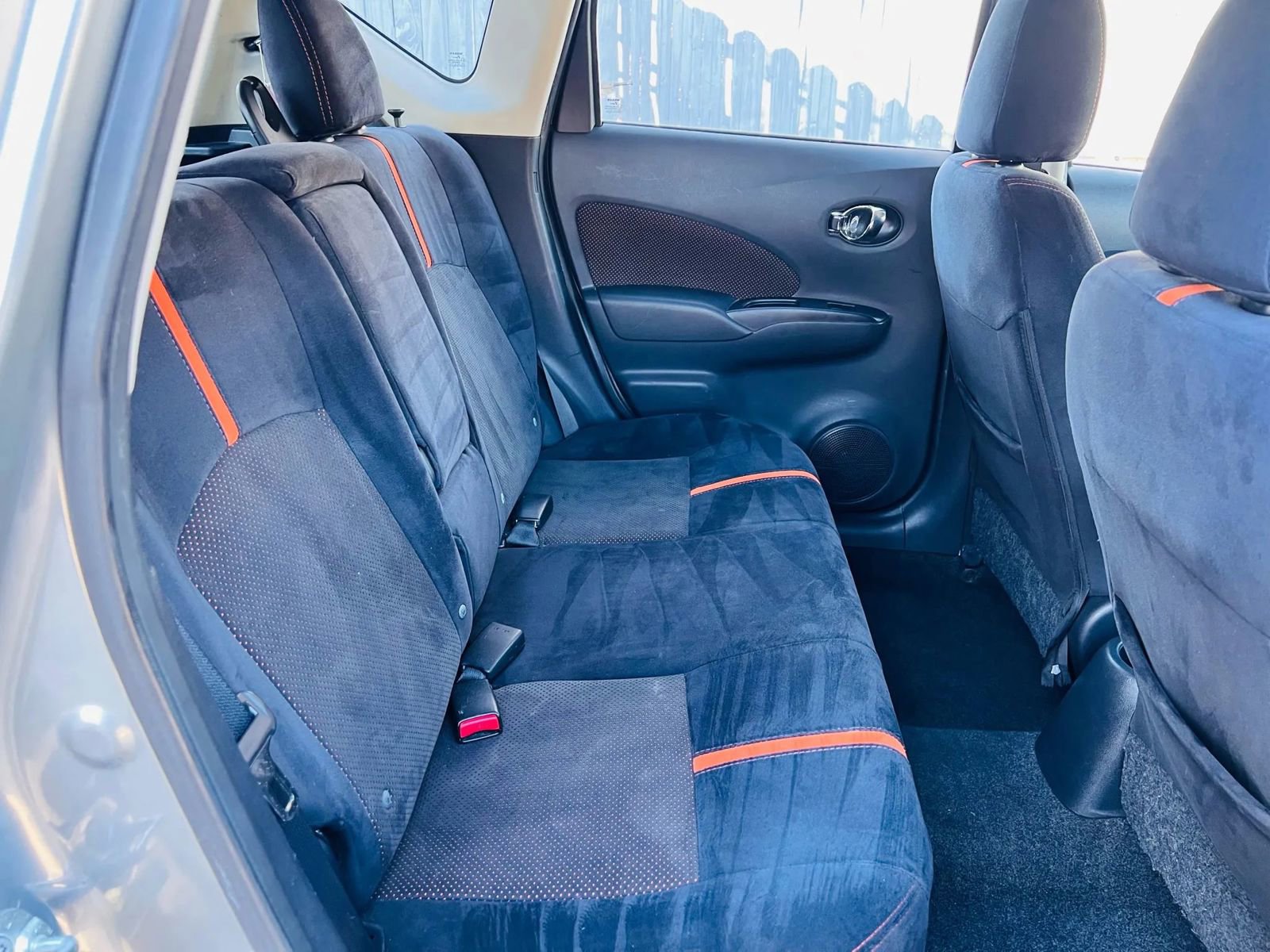 Used 2015 Nissan Versa Note SR w/ Chrome Package image 21