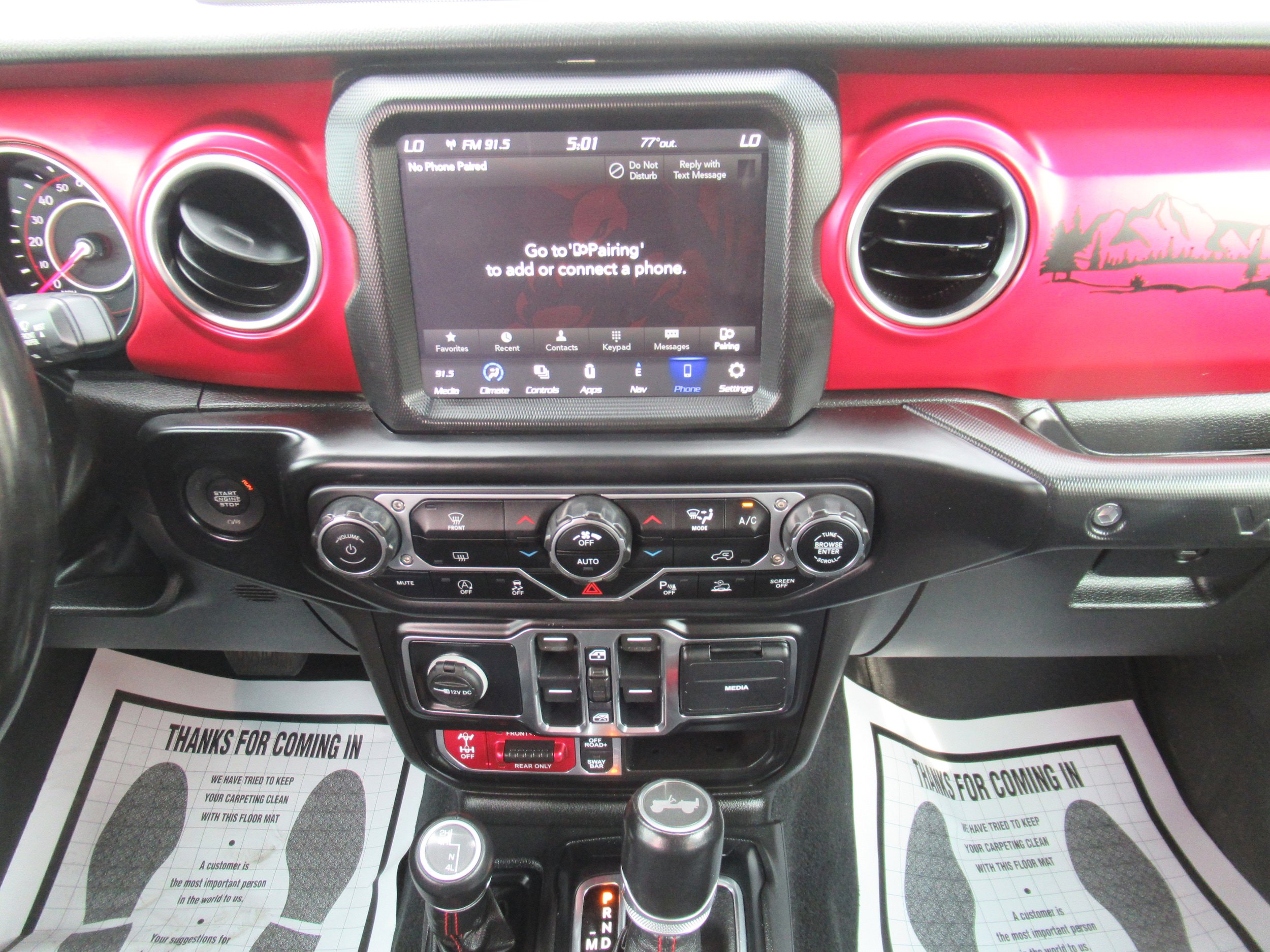 Used 2022 Jeep Wrangler Unlimited Rubicon w/ LED Lighting Group AWD/4WD image 11