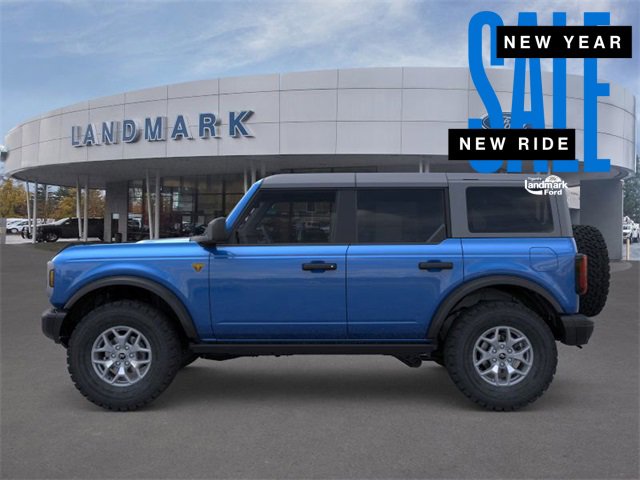 New 2025 Ford Bronco Badlands image 3