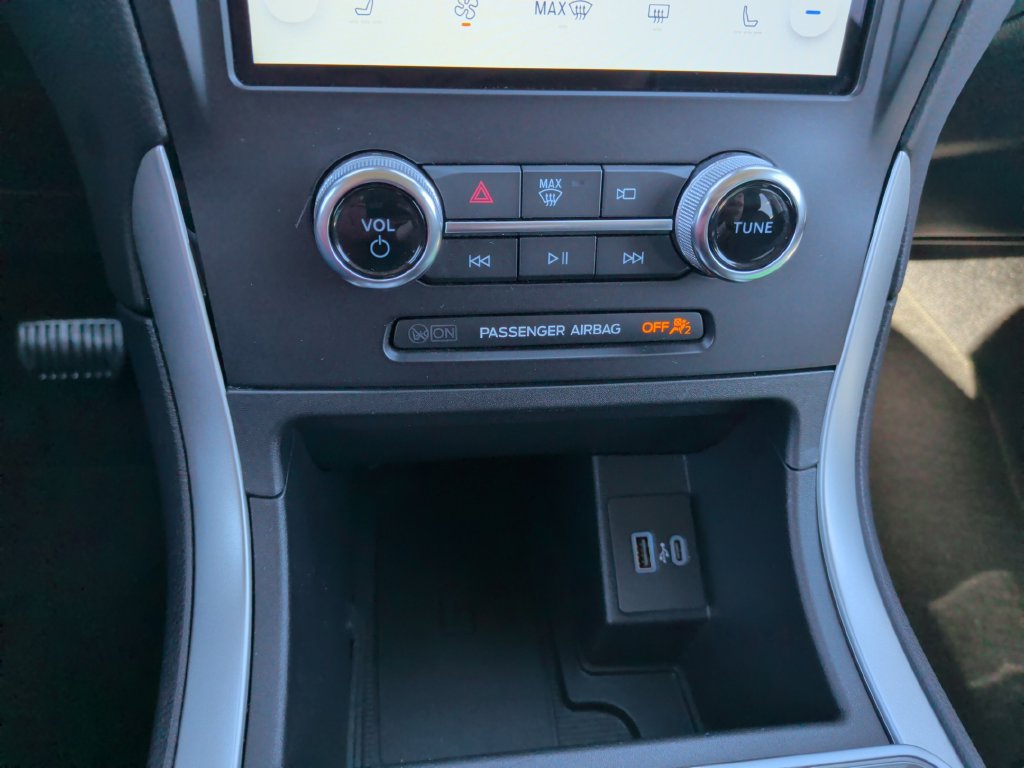 Certified 2024 Ford Edge SEL w/ Convenience Package AWD/4WD image 23