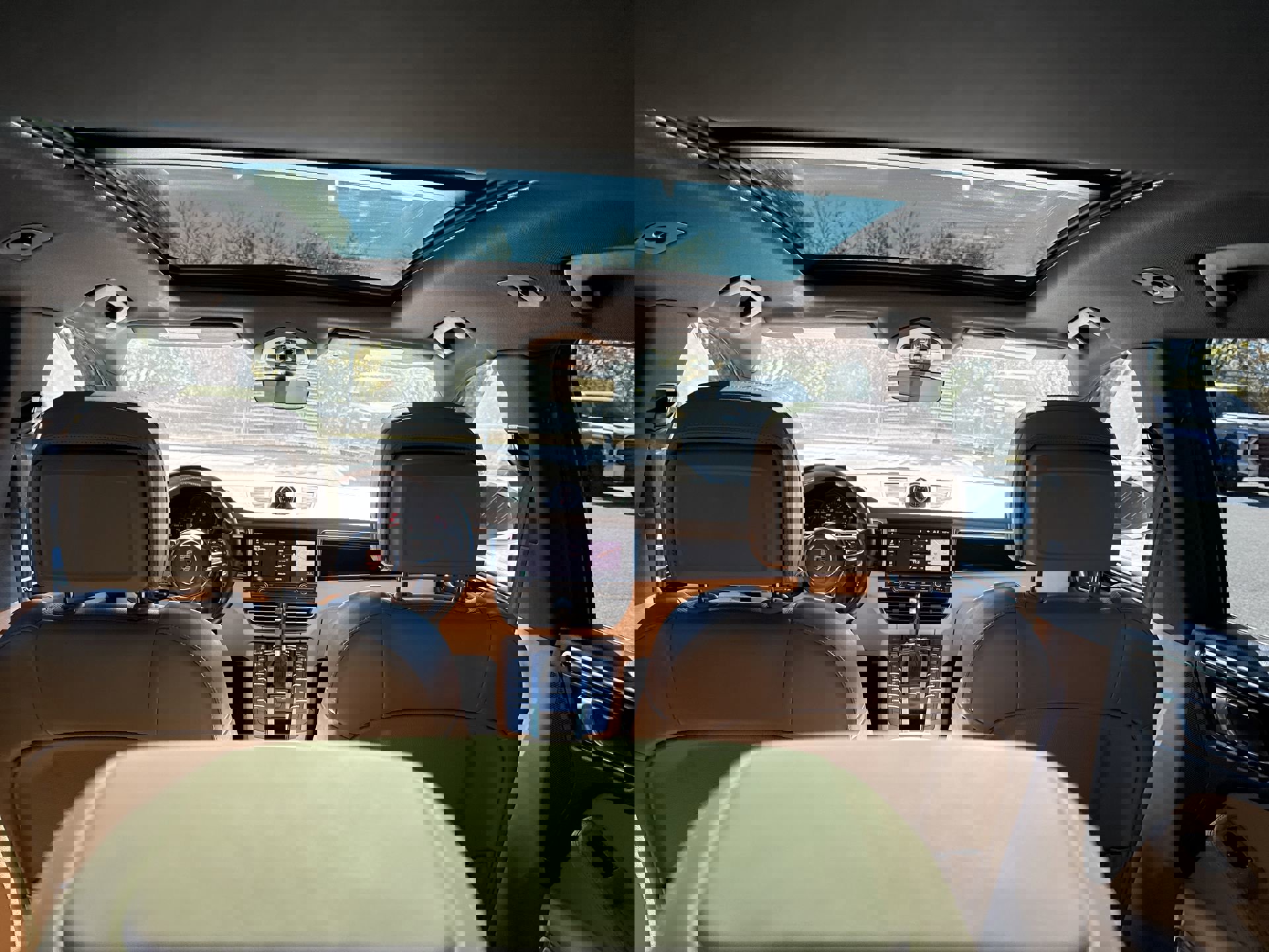 Used 2021 Porsche Macan Premium Plus image 20