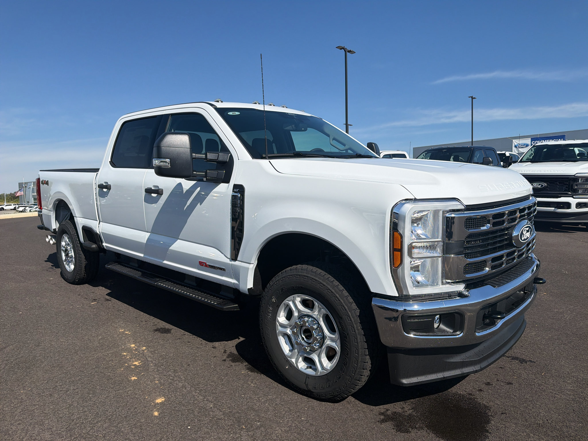 New 2027 Ford F250 XLT AWD/4WD image 3