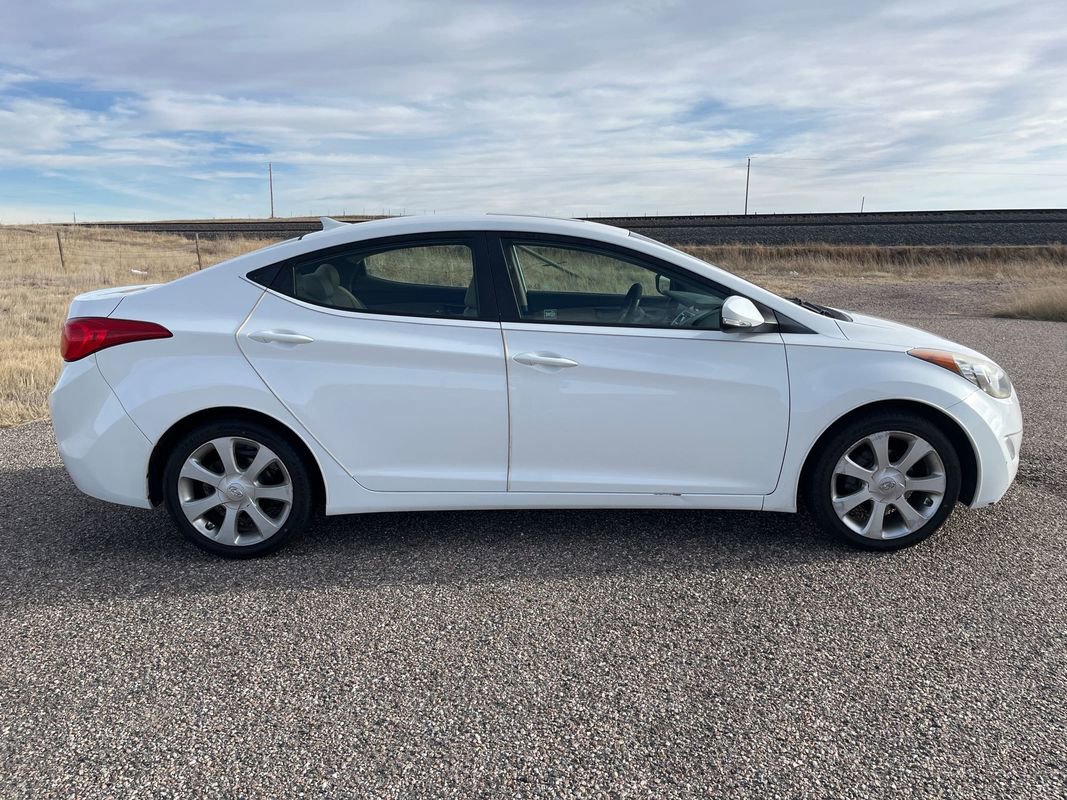 Used 2012 Hyundai Elantra Limited image 6