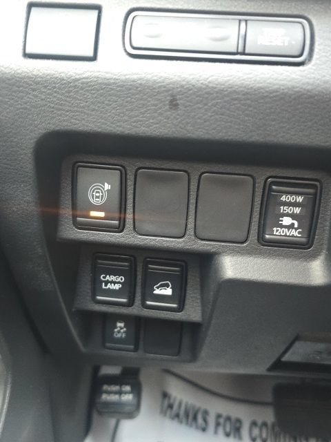 Used 2023 Nissan Frontier SV w/ Technology Package AWD/4WD image 17