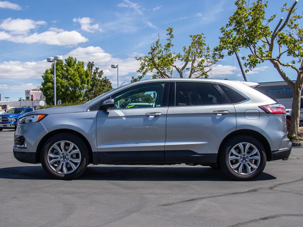 Used 2021 Ford Edge Titanium AWD/4WD image 4