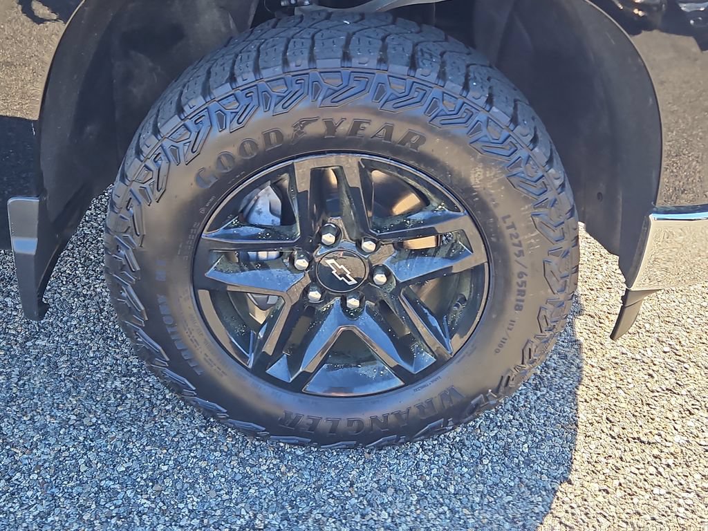 Certified 2025 Chevrolet Silverado 1500 LT AWD/4WD image 10