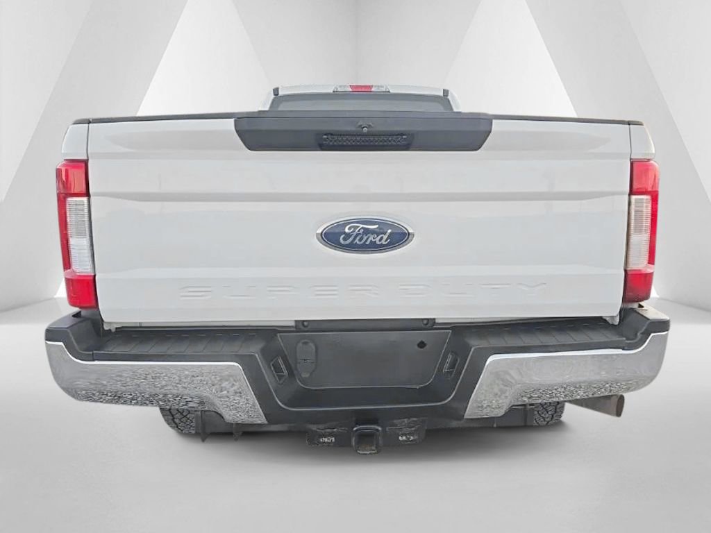 Used 2018 Ford F250 XL w/ Power Equipment Group image 5