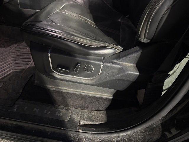 Used 2016 Ford F150 Platinum w/ Equipment Group 701A Luxury image 12