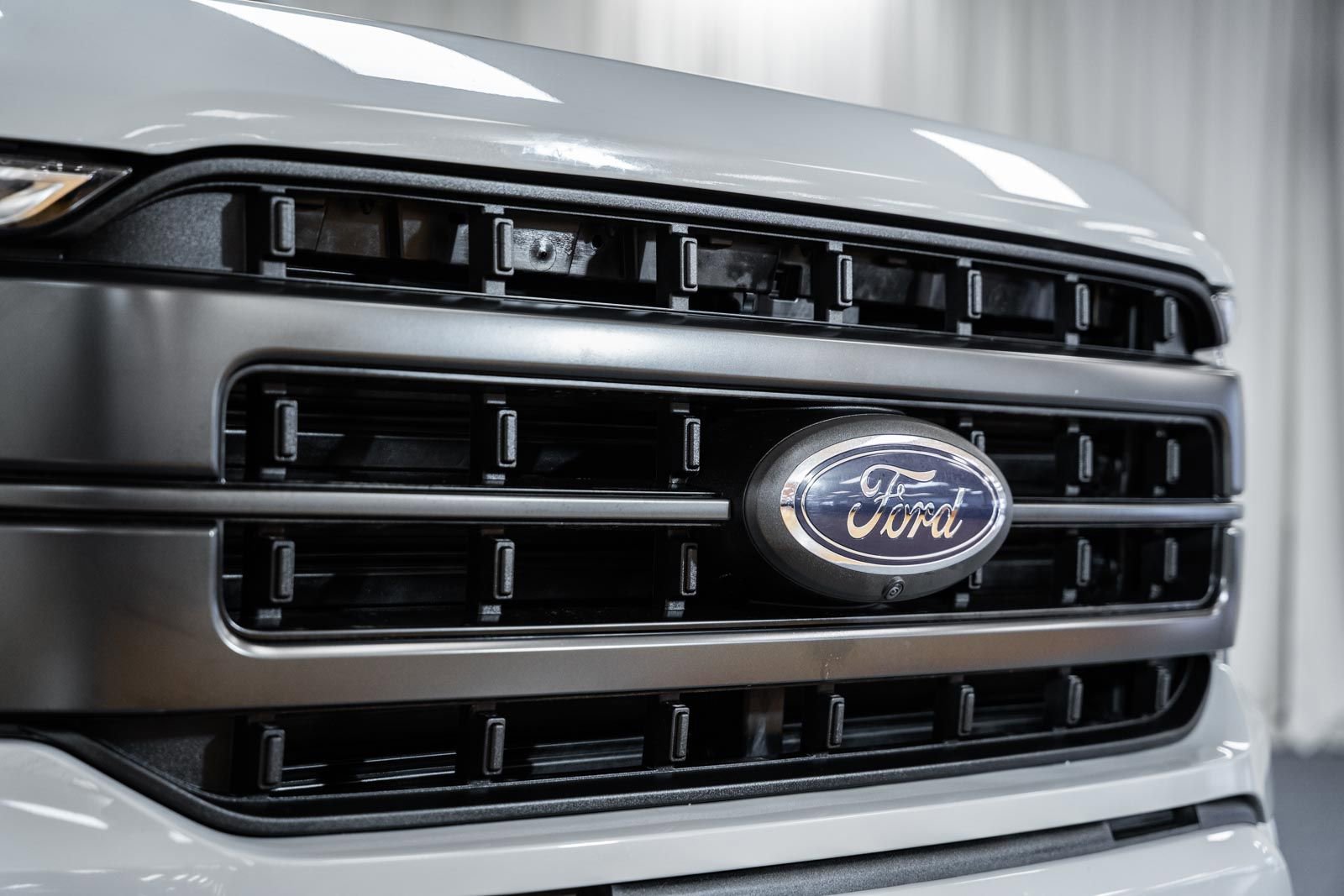 Certified 2023 Ford F150 Lariat w/ Equipment Group 502A High image 7