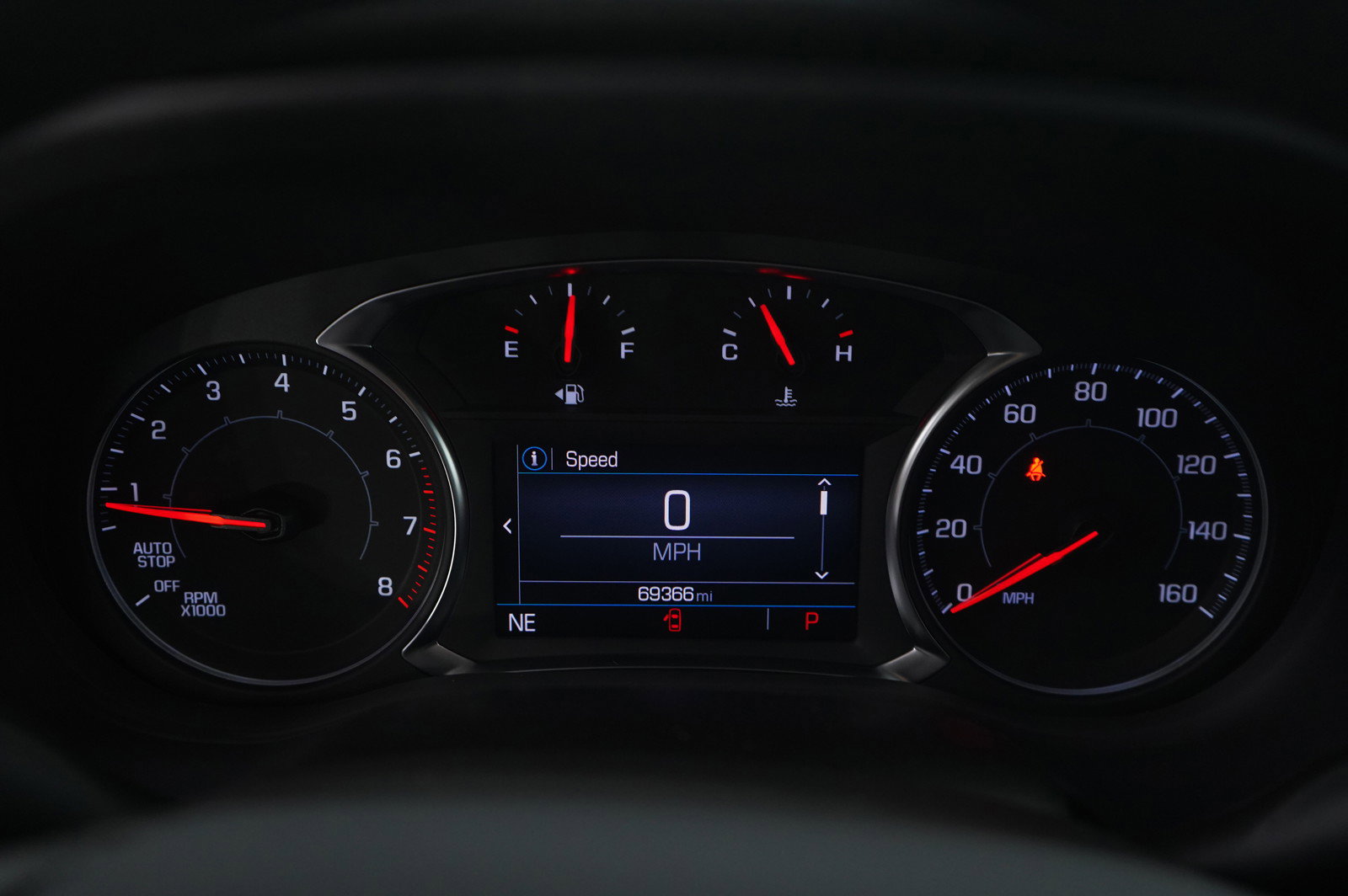 Used 2023 GMC Acadia SLE image 21