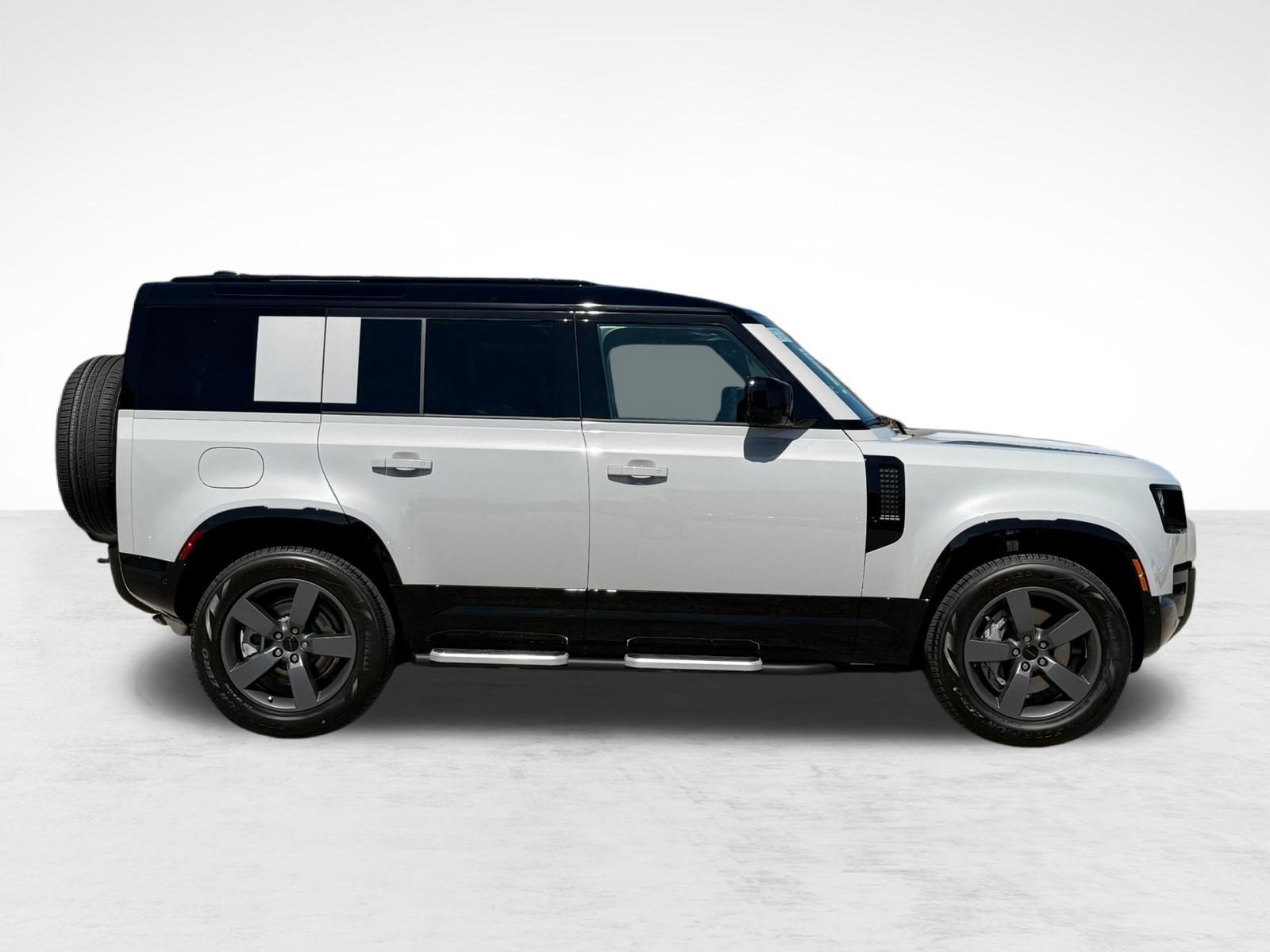 Used 2026 Land Rover Defender 110 X-Dynamic SE AWD/4WD image 8