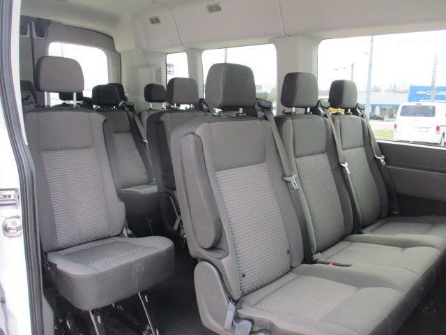 Used 2024 Ford Transit 350 XLT RWD image 4