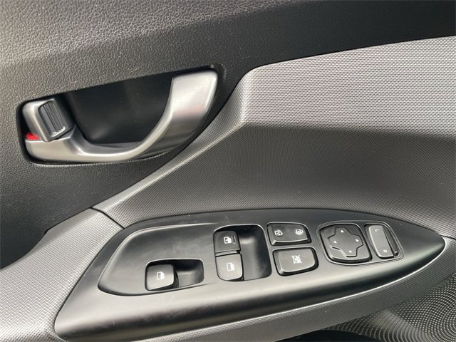 Used 2019 Hyundai Veloster 2.0 image 20