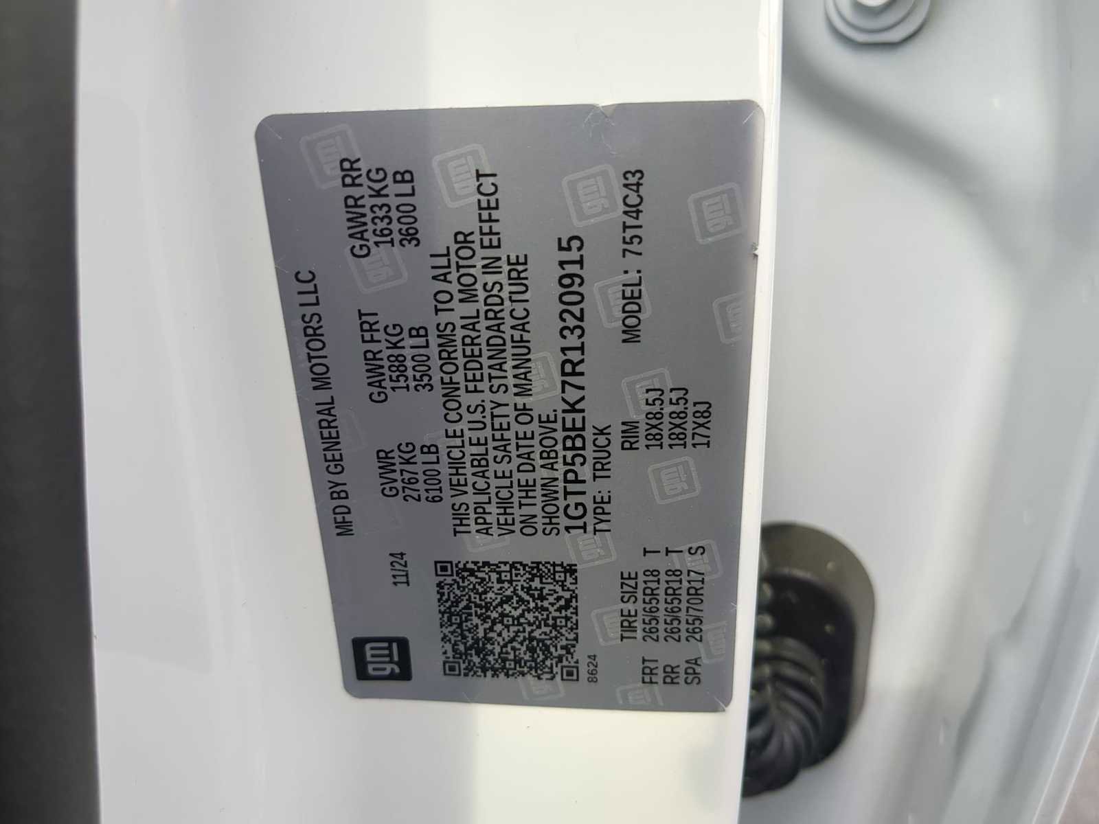 Used 2024 GMC Canyon Elevation w/ Elevation Premium Package image 30