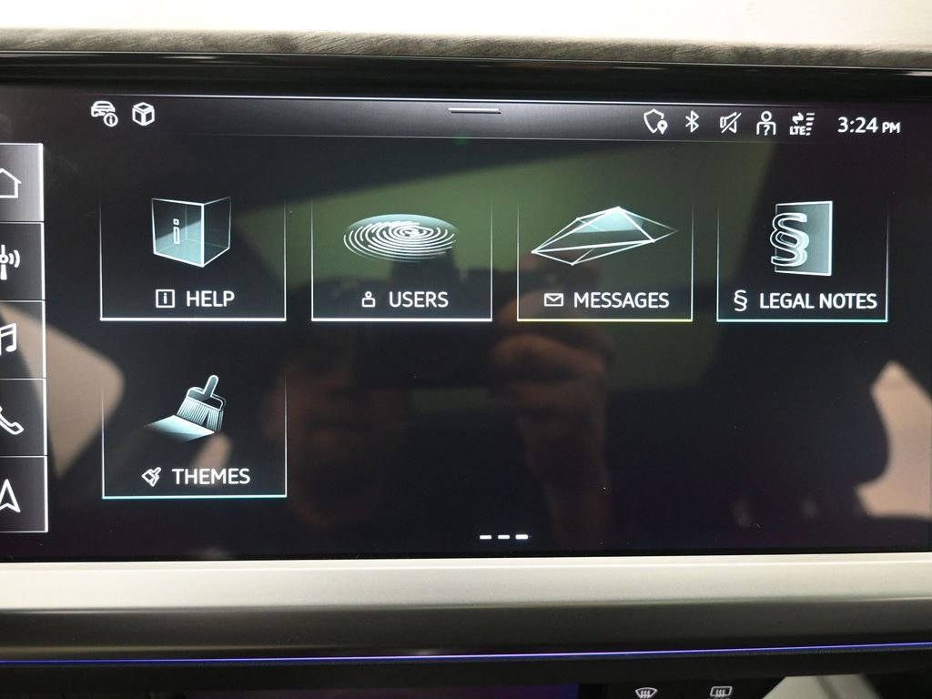 Used 2023 Audi Q4 e-tron Prestige w/ 20" Wheel Package image 12