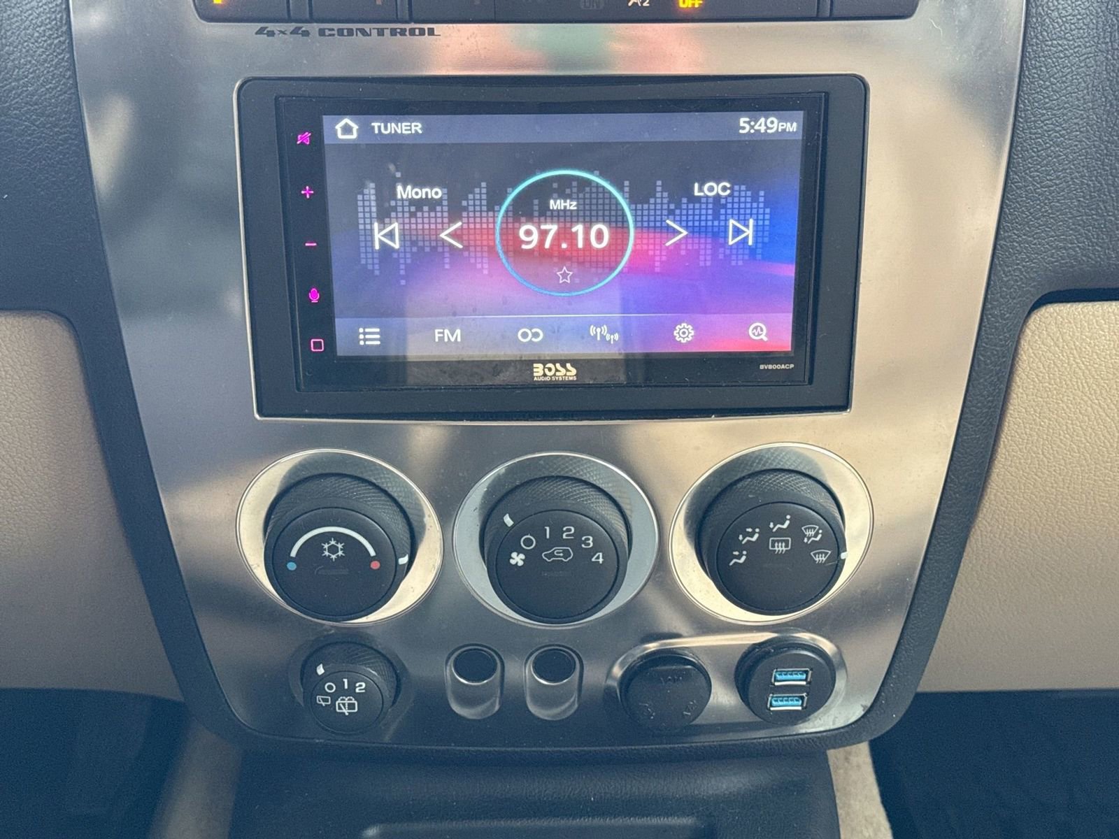 Used 2007 HUMMER H3 Luxury image 26