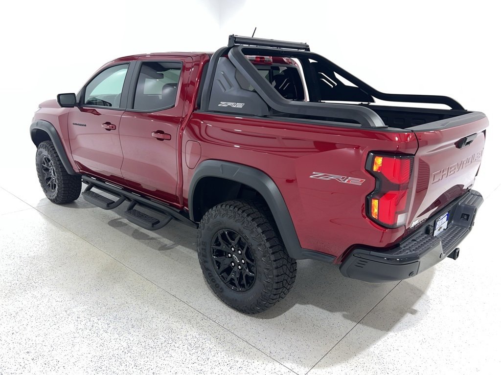 New 2025 Chevrolet Colorado ZR2 w/ Midnight Edition image 3