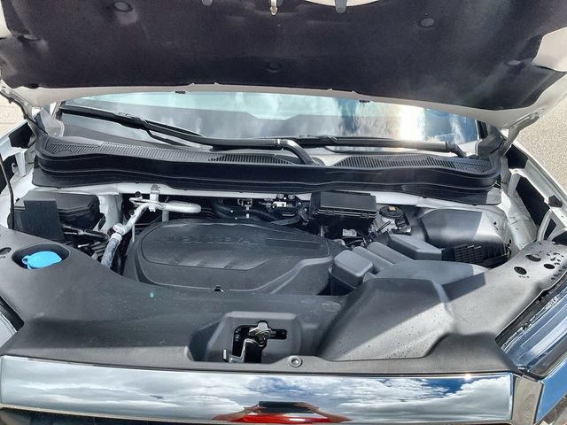Certified 2025 Honda Ridgeline RTL image 34