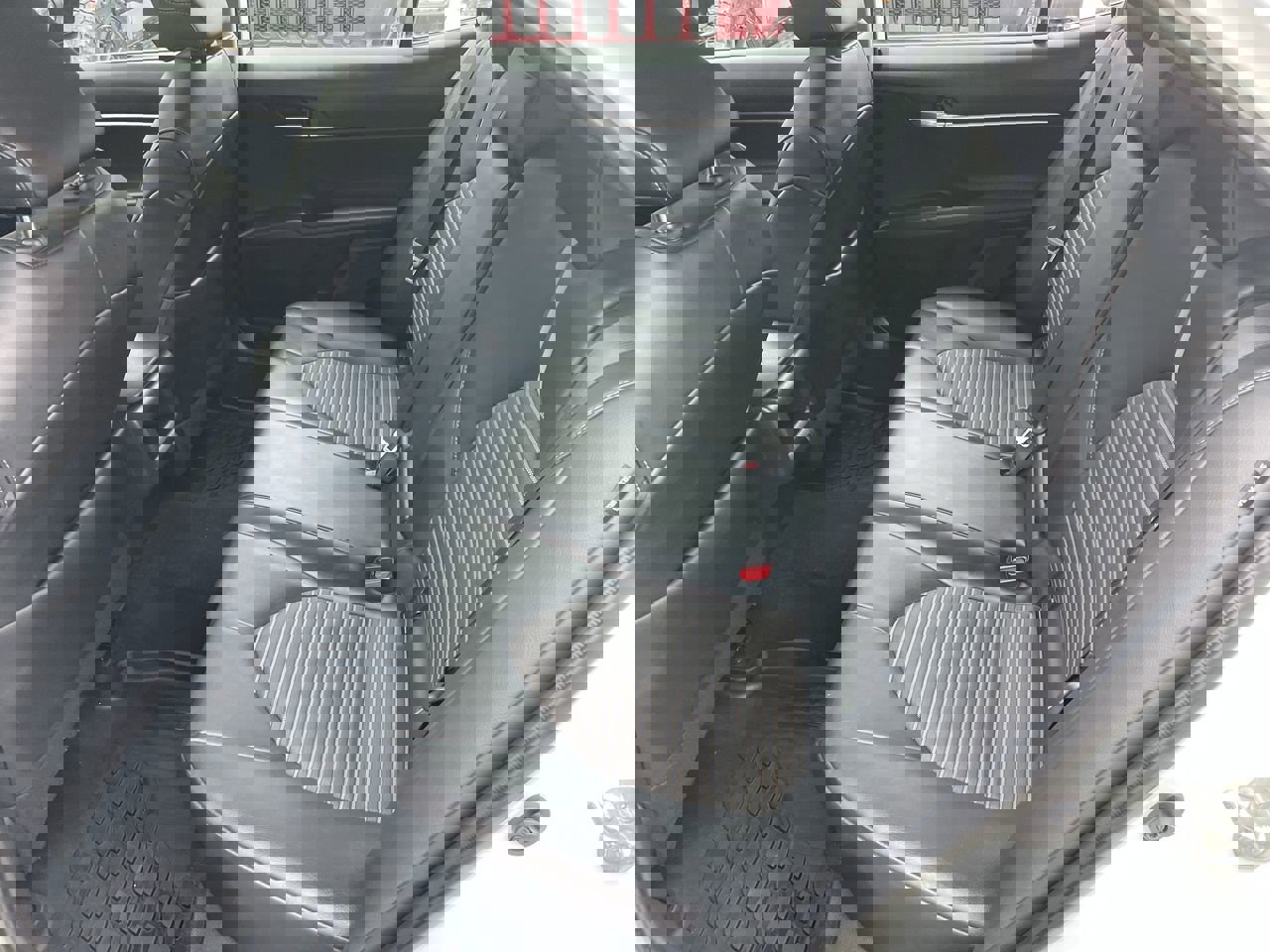 Used 2021 Toyota Camry SE w/ Cold Weather Package image 38