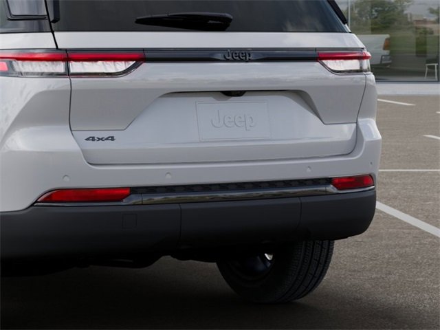 New 2025 Jeep Grand Cherokee Limited image 13