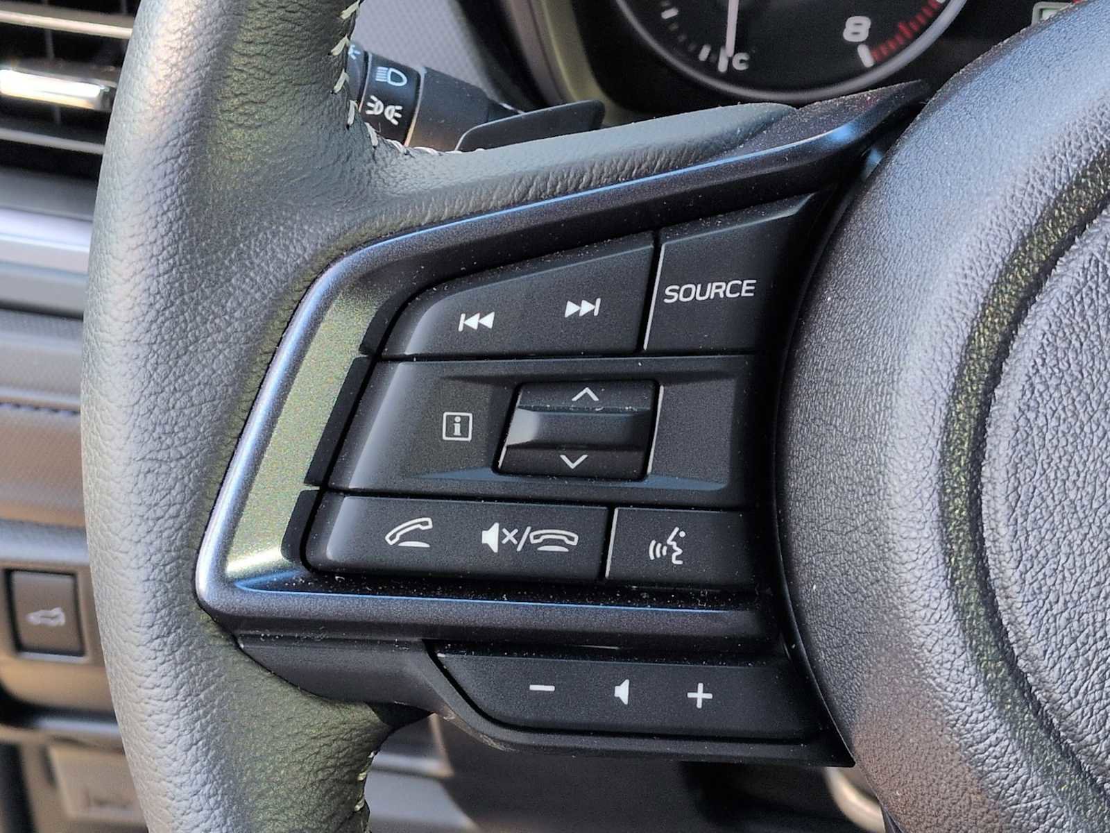 Certified 2025 Subaru Forester Limited image 25