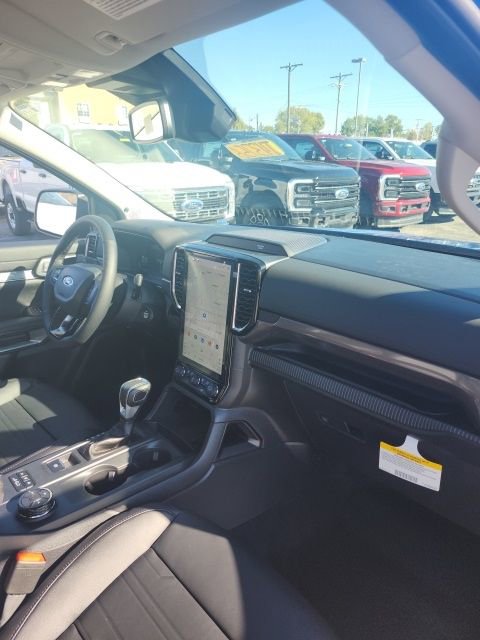New 2025 Ford Ranger Lariat w/ FX4 Off-Road Package image 21