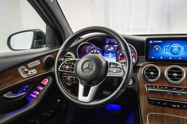 Used 2020 Mercedes-Benz GLC 300 4MATIC w/ Parking Assistance Package image 4