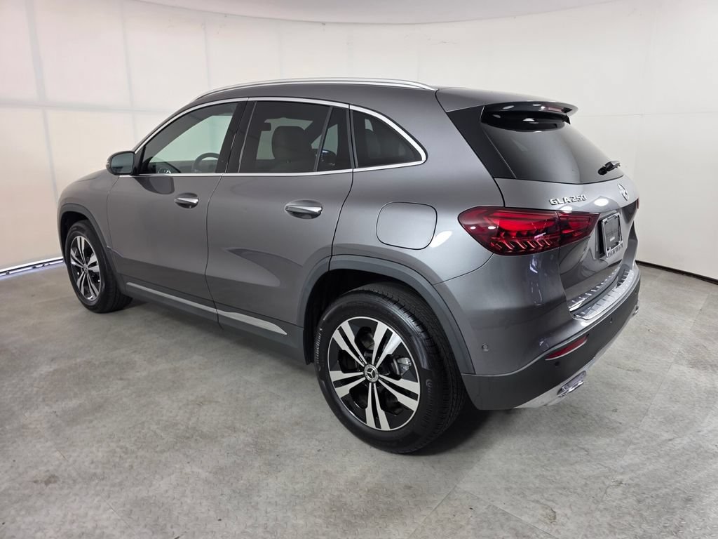 Certified 2025 Mercedes-Benz GLA 250 image 6