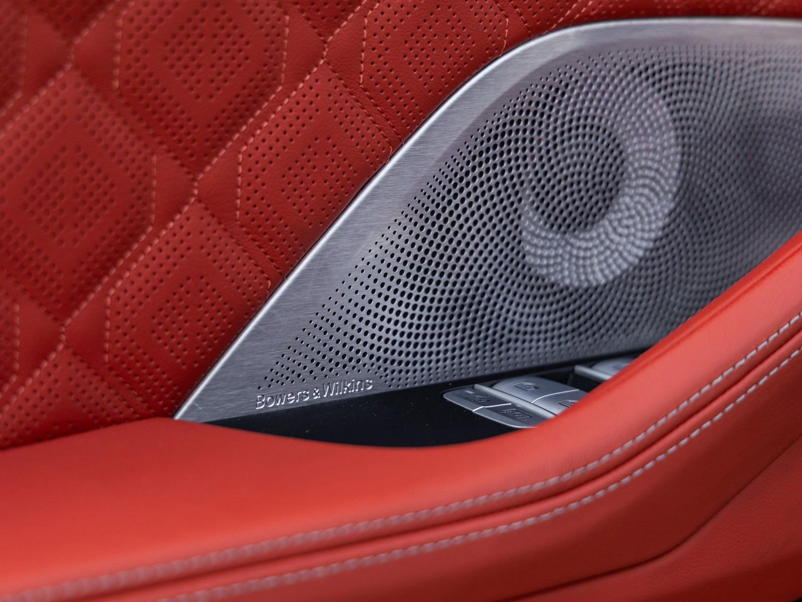 Used 2025 BMW M8 Competition w/ Driving Assistance Package image 21