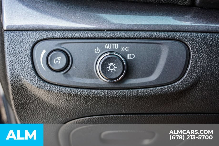 Used 2021 Buick Encore Preferred AWD/4WD image 42