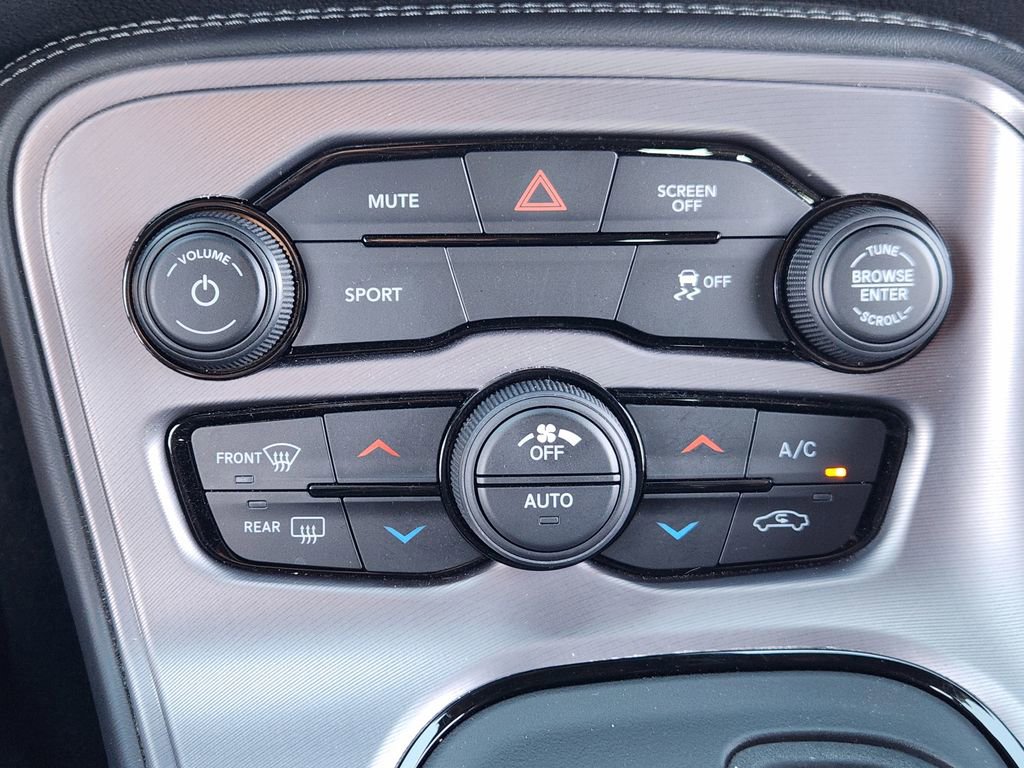 Used 2023 Dodge Challenger SXT w/ Blacktop Package image 15