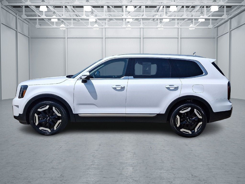 Used 2024 Kia Telluride EX FWD image 8